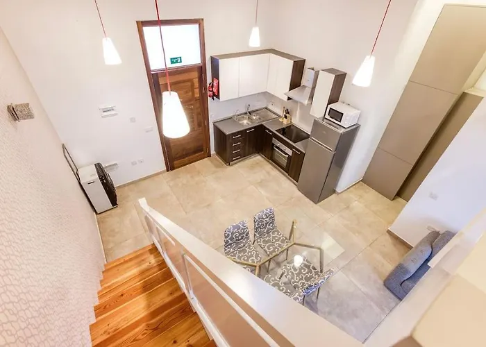 Charming, Designer 1 Bedroom Loft By 360 Estates