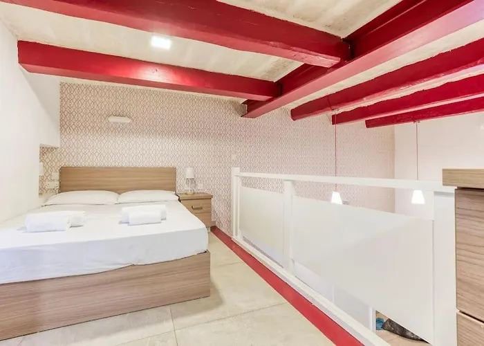 Appartement Charming, Designer 1 Bedroom Loft By 360 Estates La Valette